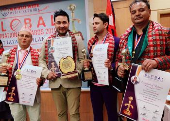 ‘दशकौ कलाकारिता सम्मान’बाट नायक श्रीदेब सम्मानित