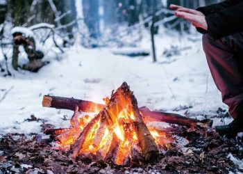जाडाेमा आगाे ताप्नुहुन्छ, अपनाउनुस् सावधानी, नत्र ज्यानै जान सक्छ