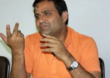 कोरोनाको उपचार गराईरहेका मनोज गजुरेल आइसीयूमा भर्ना