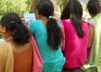 झुक्याएर भारत लगिरहेको अवस्थामा चार युवतीको उद्धार