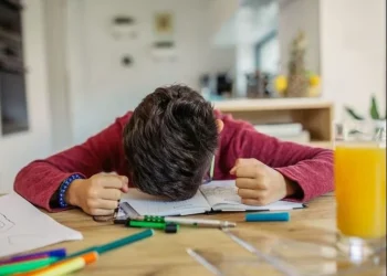 तपाईंको बच्चा पढ्न मन गर्दैन ? अपनाउनुहोस यी पाँच टिप्स