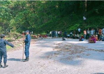 दार्चुलामा करेन्ट लागेर गम्भीर घाइते भएकी महिलाको मृत्यु, स्थानीय द्वारा सडक अवरुद्ध