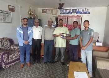 नेपाल कम्युनिस्ट पाटी अछामद्धारा अछाम बहुमुखी क्याम्पसलाई पुस्तक वितरण
